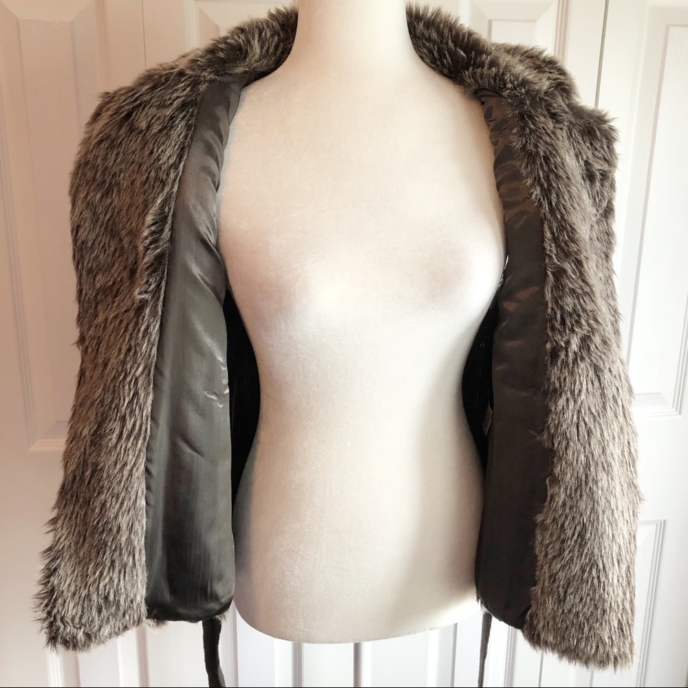 XOXO Juniors Cozy Brown Faux Fur Sleeveless Knit Sweater Vest w/ Belt XL - Picture 9 of 14